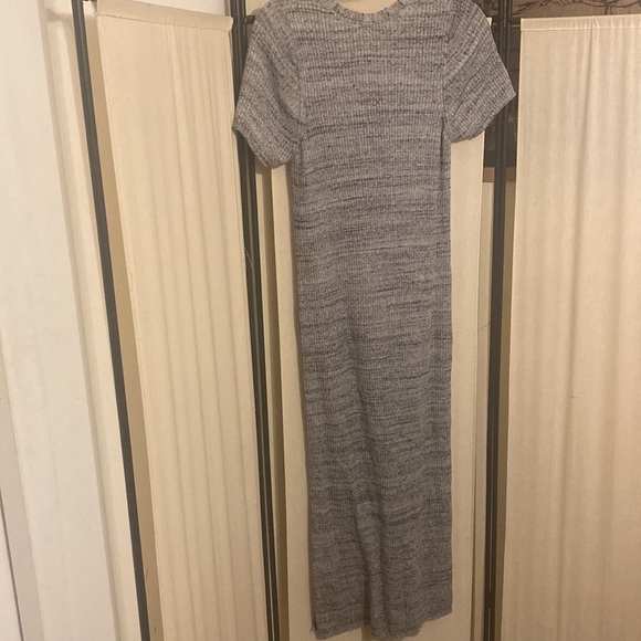 Anthropologie Woven Dress with V Neck, Side Button Detail; Excellent Condition - Picture 4 of 6